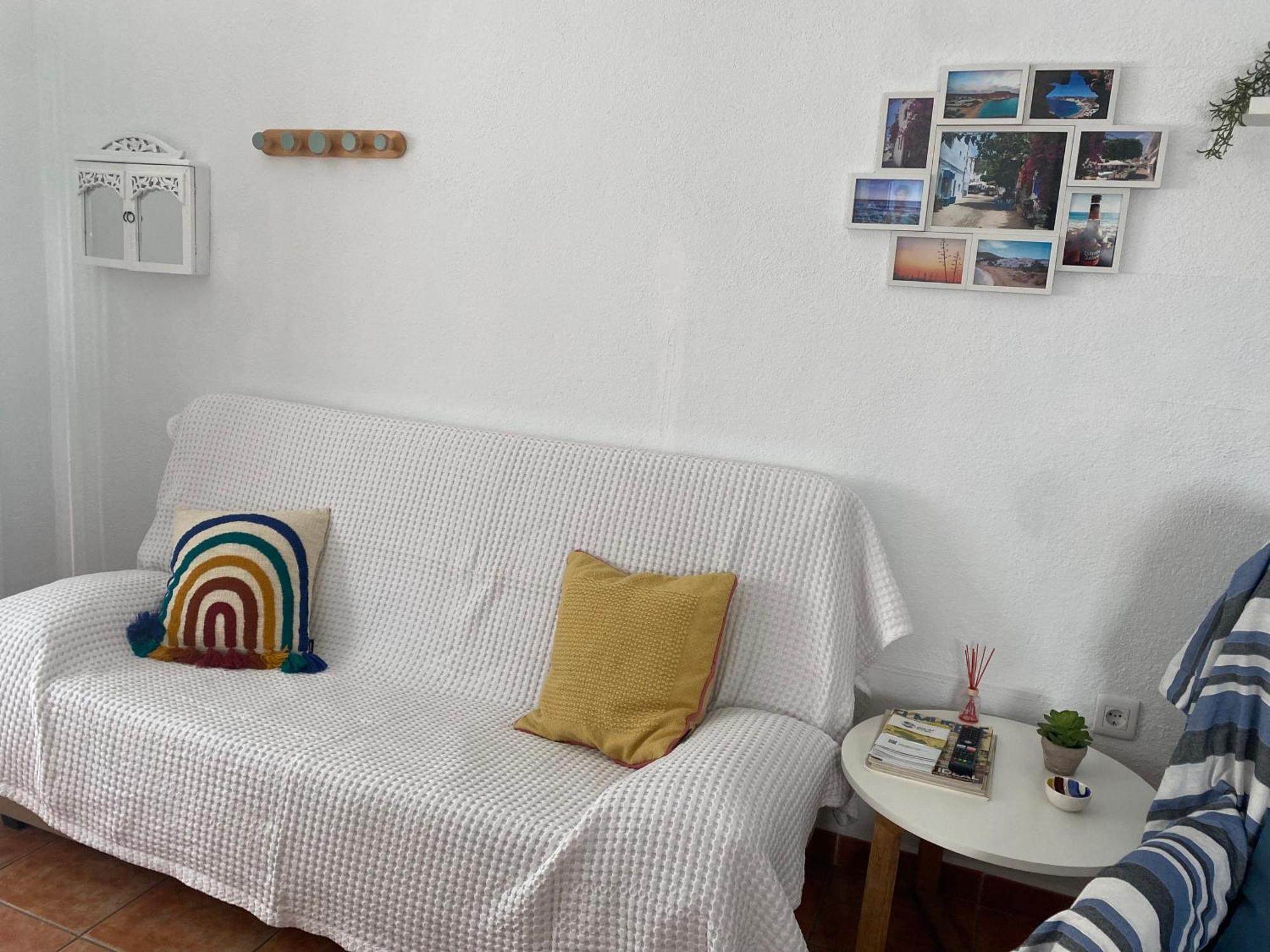 Casa Del Pez Vivienda A Pie De Calle En Agua Amarga A 250 Metros De La Playa מראה חיצוני תמונה